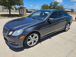 2013 Mercedes-Benz E 350 - Exterior Front Left Corner Image